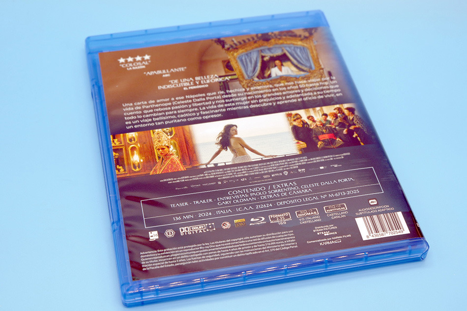 Fotografías de la edición con funda de Parthenope en Blu-ray 10