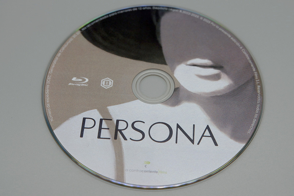 Fotografías de la edición con funda y libreto de Persona en Blu-ray 14