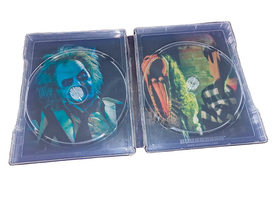 Fotografías del pack con señal luminosa y Steelbook de Bitelchús 15