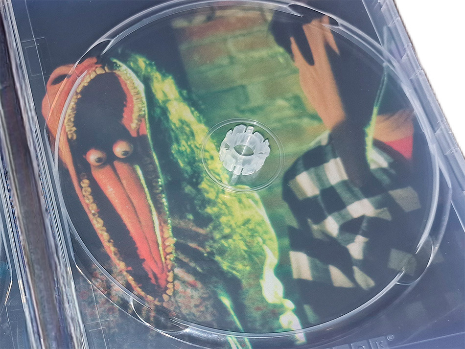 Fotografías del pack con señal luminosa y Steelbook de Bitelchús 17