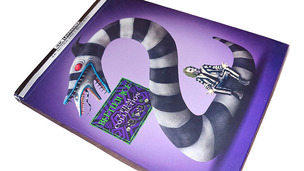 Fotografías del pack con señal luminosa y Steelbook de Bitelchús