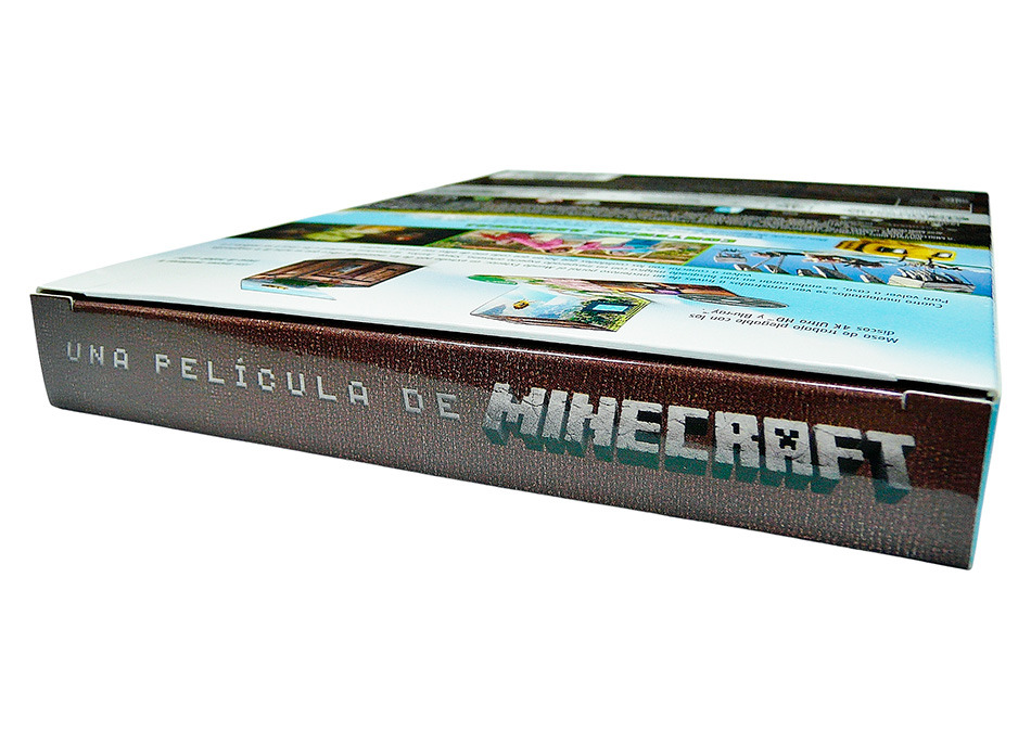 Fotografías de la edición coleccionista Cubo de Minecraft en UHD 4K y Blu-ray 4