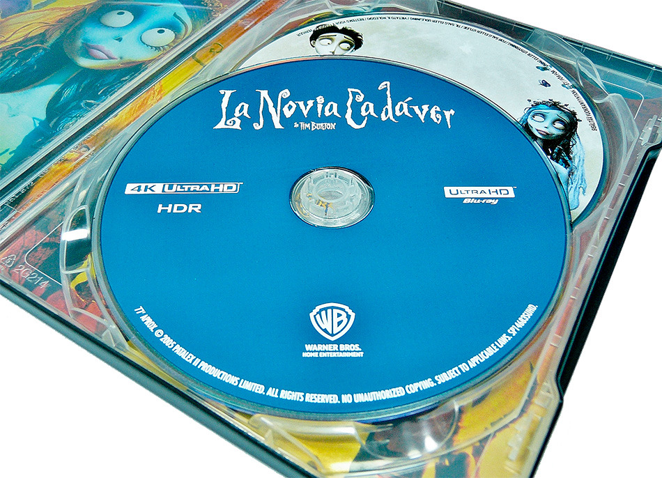 Fotografías de la edición coleccionista de La Novia Cadáver en UHD 4K y Blu-ray 19