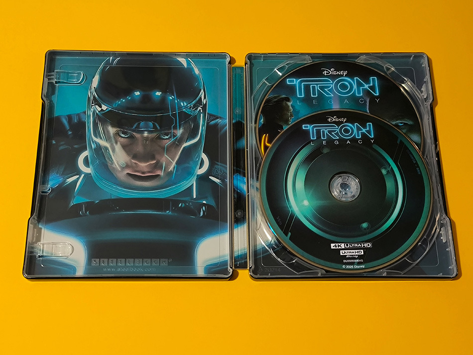 Fotografías del Steelbook de Tron Legacy en UHD 4K y Blu-ray 10