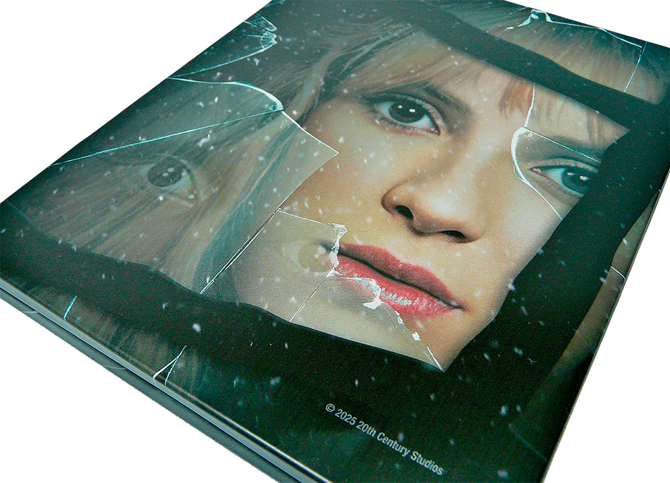 Fotografías del Steelbook de Eduardo Manostijeras en UHD 4K y Blu-ray 8