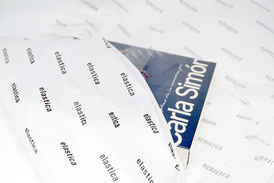 Fotograf&iacute;as de El Tr&iacute;ptico de la Memoria por Carla Sim&oacute;n en Blu-ray 1