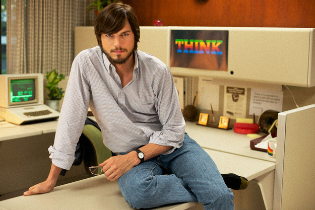 Primera imagen oficial de jOBS; Ashton Kutcher es Stev