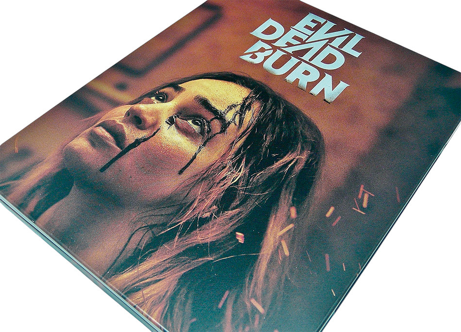 Fotografías del Steelbook de Posesión Infernal: En Llamas en UHD 4K y Blu-ray 9
