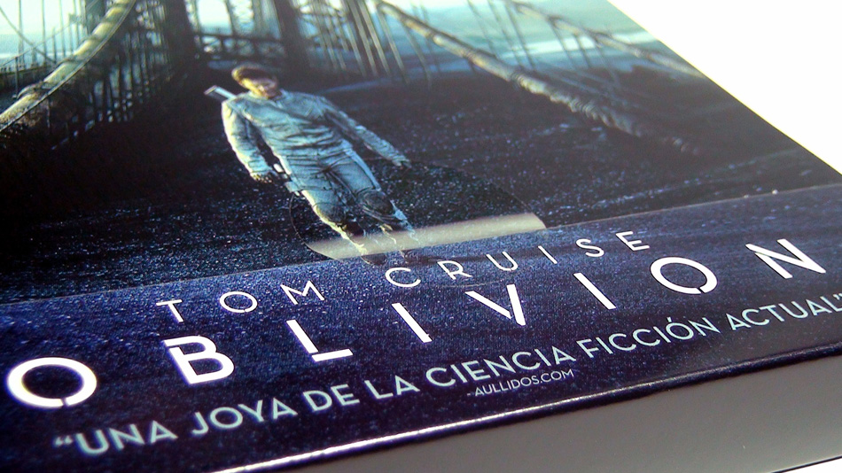 Fotografías del Steelbook de Oblivion en Blu-ray