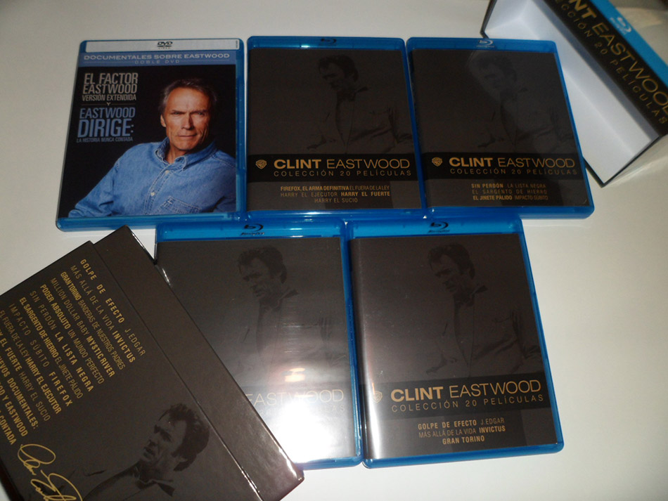 Fotografías de la Colección Clint Eastwood con 20 películas en Blu-ray