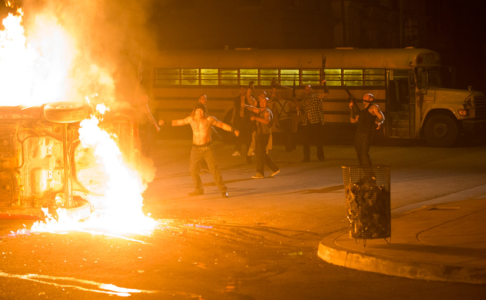 Tráiler de Anarchy - La Noche de las Bestias en castellano