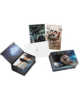 Estuche de 100 postales de la serie Supernatural (Sobrenatural)