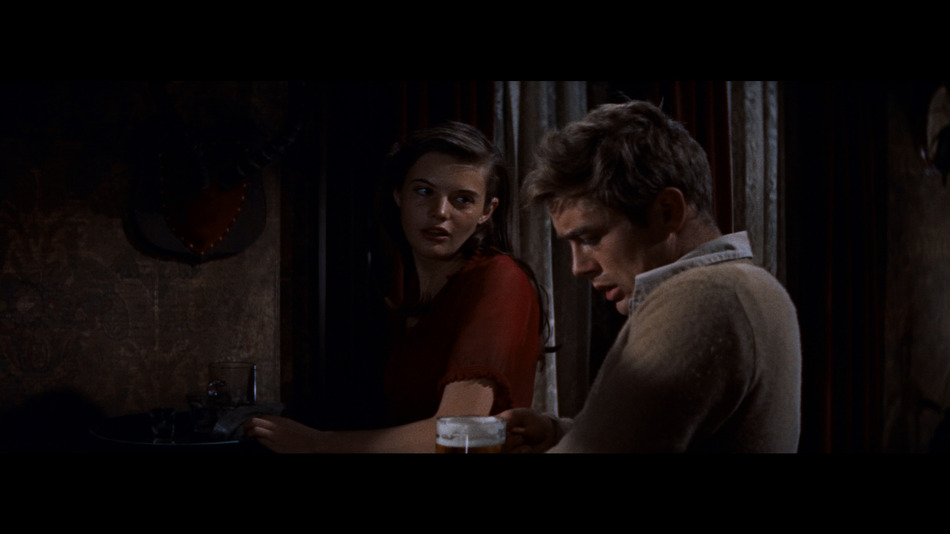 captura de imagen de Al Este del Edén Blu-ray - 7