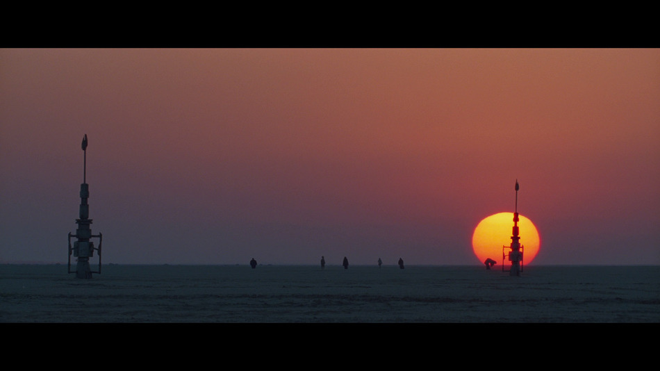 captura de imagen de Star Wars: El Despertar de la Fuerza - Edición Metálica Blu-ray - 4