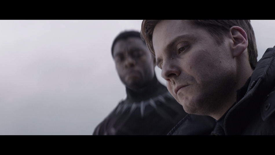 captura de imagen de Capitán América: Civil War - Edición Metálica Blu-ray - 13