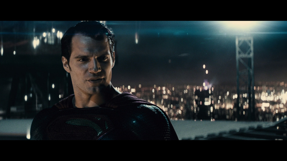 captura de imagen de Batman v Superman: El Amanecer de la Justicia - Edición Libro Blu-ray - 12