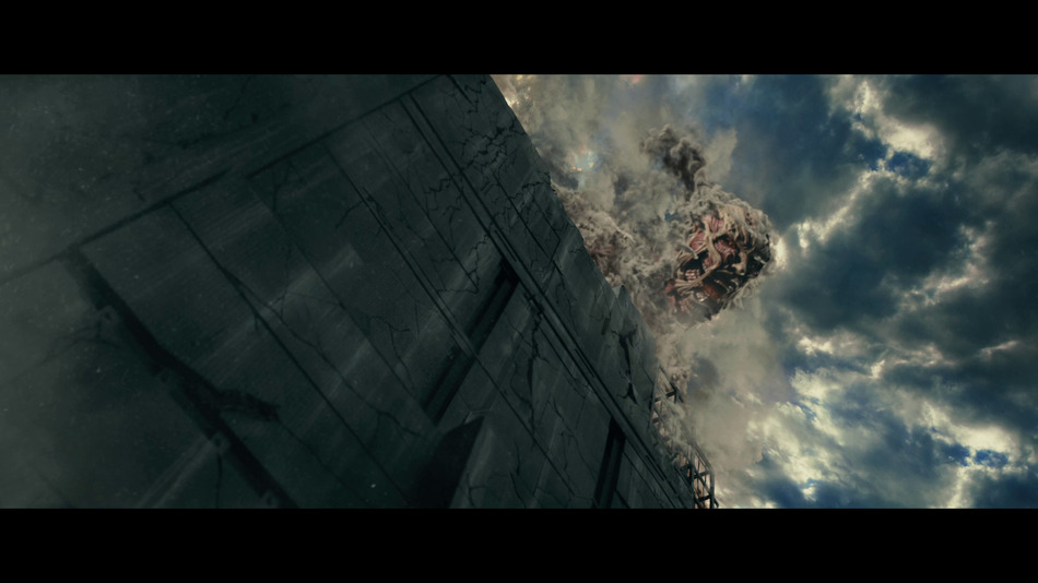 captura de imagen de Ataque a los Titanes: Partes 1 y 2 Blu-ray - 7