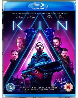 Alguien que sepa de primera mano que la edición UK tiene subtítulos en español?