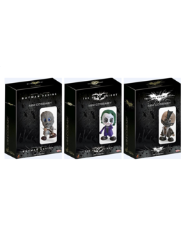 Nuevas ediciones francesas de "The Dark Knight Trilogy", con Mini Cosbaby incluido.