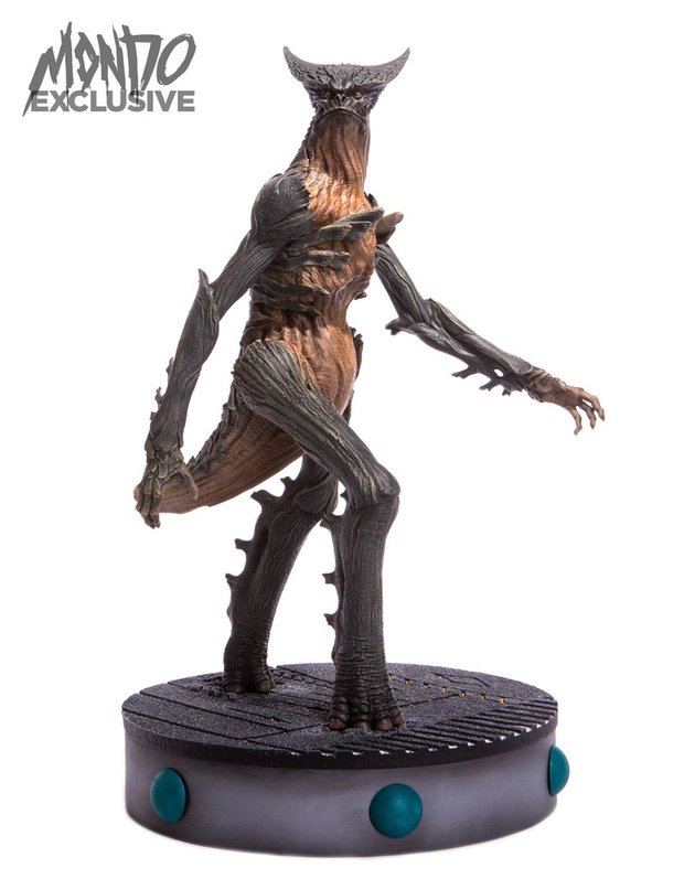 Esta figura incluirá una copia del blu-ray de "Colossal" firmado por Nacho Vigalondo (exclusiva de Mondo).