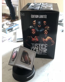 Vistazo a la próxima edición limitada y exclusiva de Justice League en Francia.