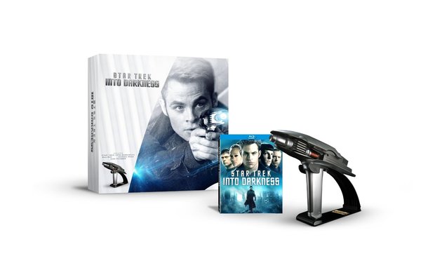 Amazon.it anuncia en exclusiva: "Star Trek: Into Darkness (Edizione Speciale con Phaser - Collector's Edition)" para el 4 de diciembre.