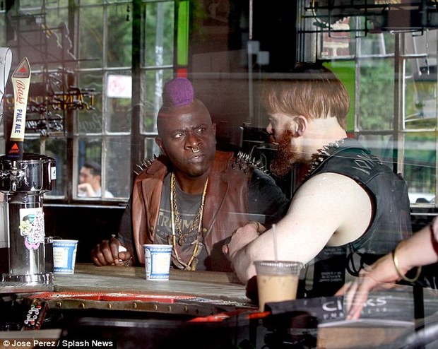 Asi son Bebop y Rocksteady en TMNT2
