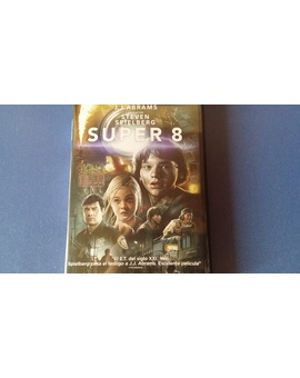 Super 8 (Dvd) (Periódico ABC, por 1€) ¿Qué opinión tenéis de ella?