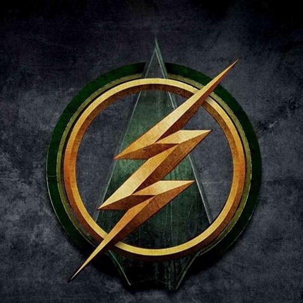 Revelado el logo del crossover de Arrow vs The Flash