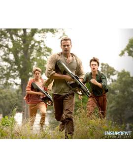 Primera still oficial de 'Insurgente'