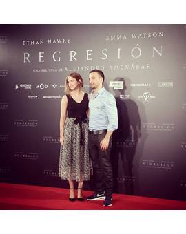 Emma y Alejandro [hoy en Madrid] presentando Regresión 