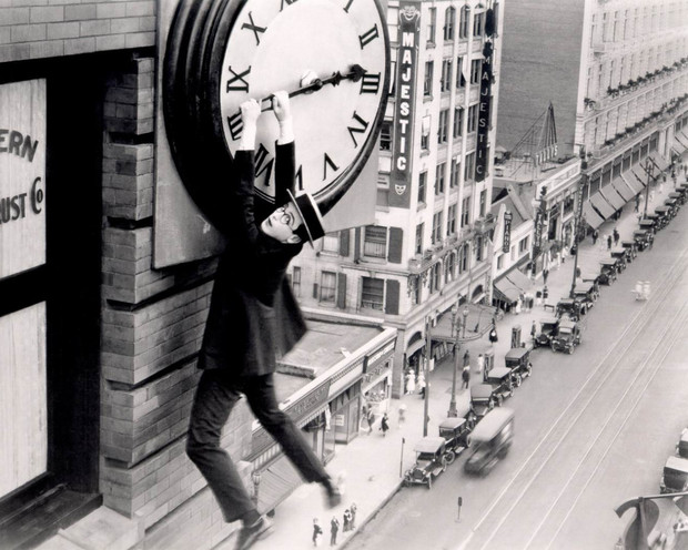 ¡Estaré fuera un tiempo!... es la hora.