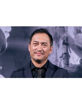 El actor Ken Watanabe pasa por quirófano