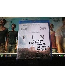 FIN con dedicatoria de su director