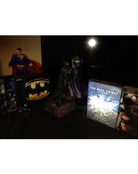 Batman, o... Bruce Wayne pa los amigos
