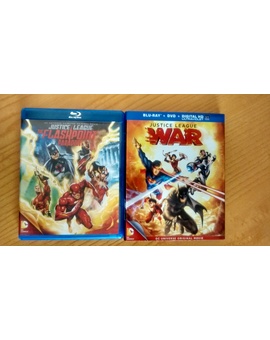 Por fin llegaron!!! Mi lector de Blu-ray si los lee,ambas vienen con dvd,blu-ray y copia digital