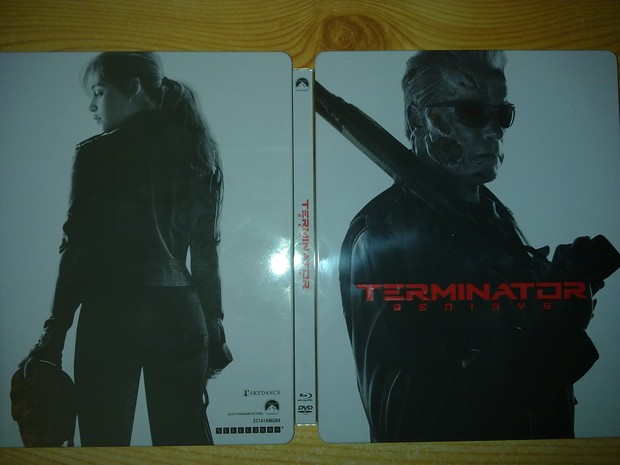 Exterior del Steelbook de Terminator Génesis