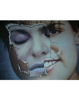 Primer plano de la preciosa caja de Twin Peaks