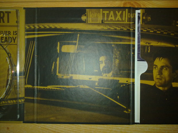 Interior del digipack de Taxi Driver