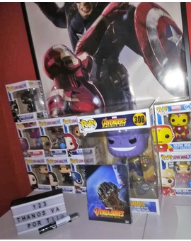 Mis dos Thanos por cumpleaños.