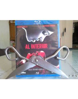 Al interior. Una de las joyas del terror.