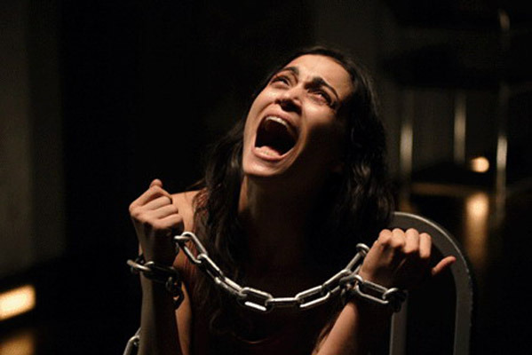 Ayuda.Presión a Tema distribuciones para que edite estas joyas del terror.