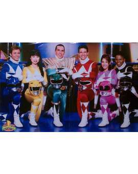 ¿Alguien sabe si la serie Mighty Morphin Power Rangers (la original) se ha editado en DVD en España?