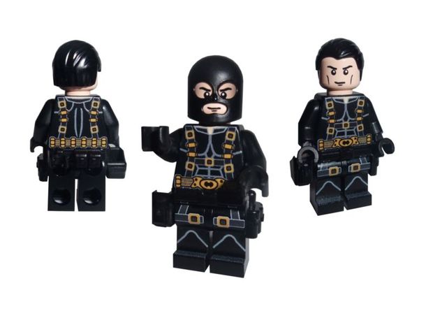 Lego Bruce Wayne in survival suit, una pequeña joya