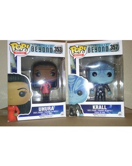 Acaban de llegar la Teniente Uhura y Krall