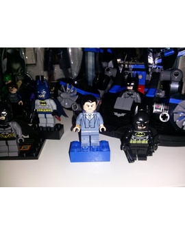 El autentico y genuino Lego Bruce Wayne :-)