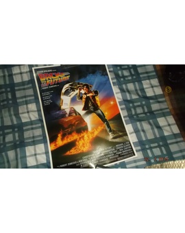 ultima compra del dia: un afiche de volver al futuro