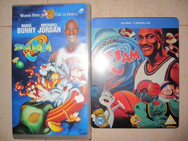 El metal de Space Jam de Zavvi se une al VHS