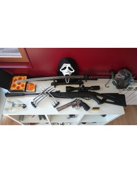 Mi colección de armas y objetos frikis ^_^