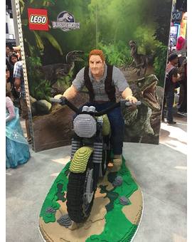 Jurassic World versión Lego en Comic Con
